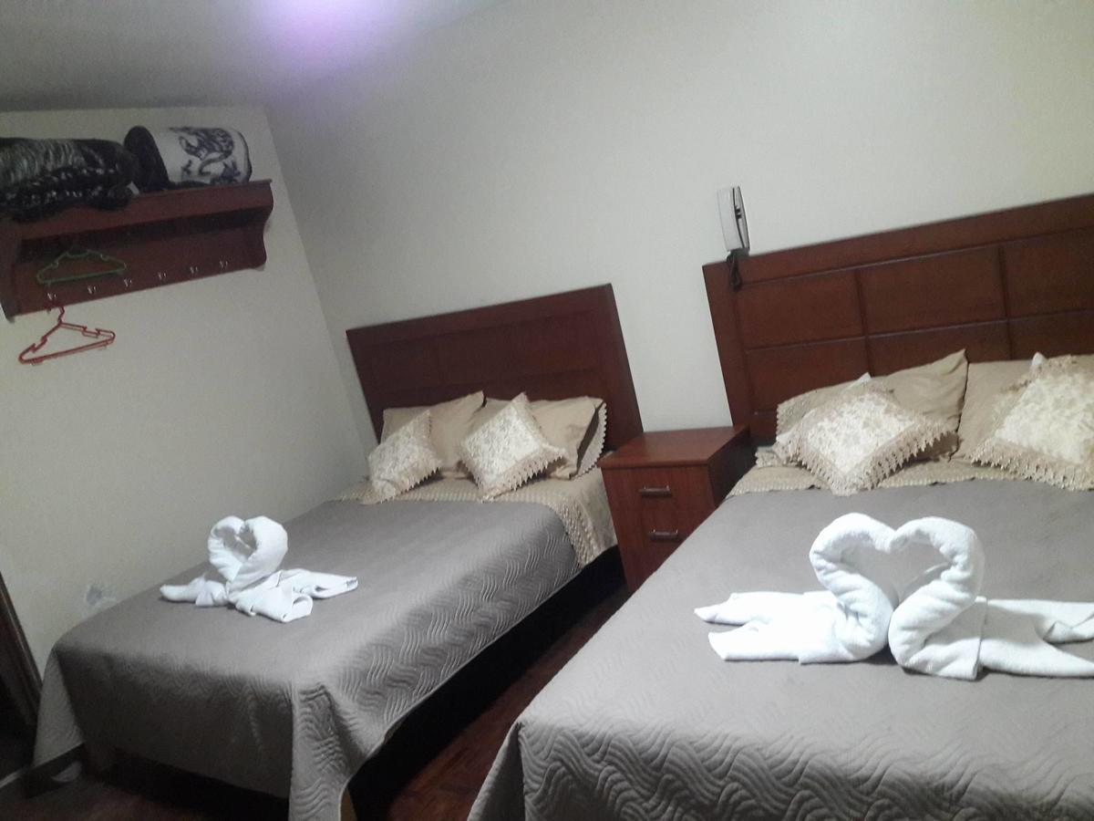 Hostal Victoria Lima Bagian luar foto