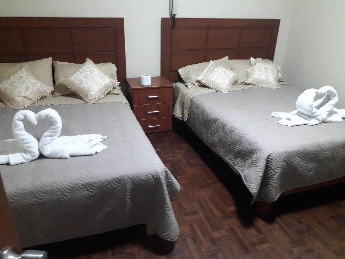 Hostal Victoria Lima Bagian luar foto