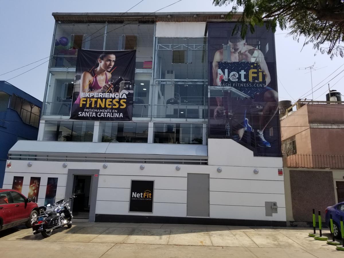 Hostal Victoria Lima Bagian luar foto